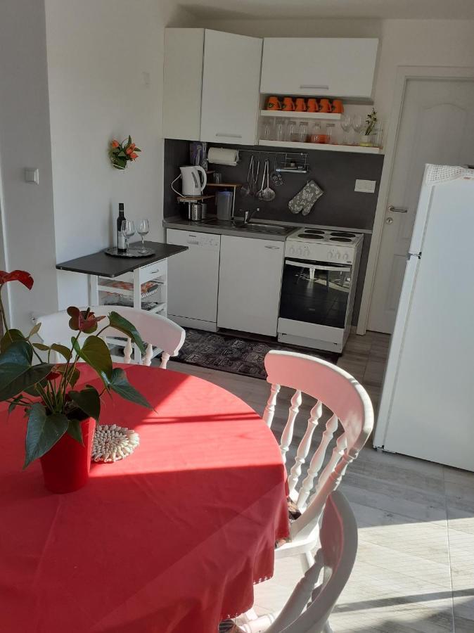 Apartman Sunce Nin Eksteriør bilde