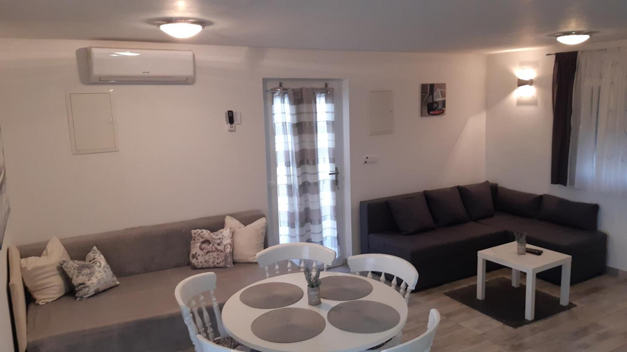 Apartman Sunce Nin Eksteriør bilde